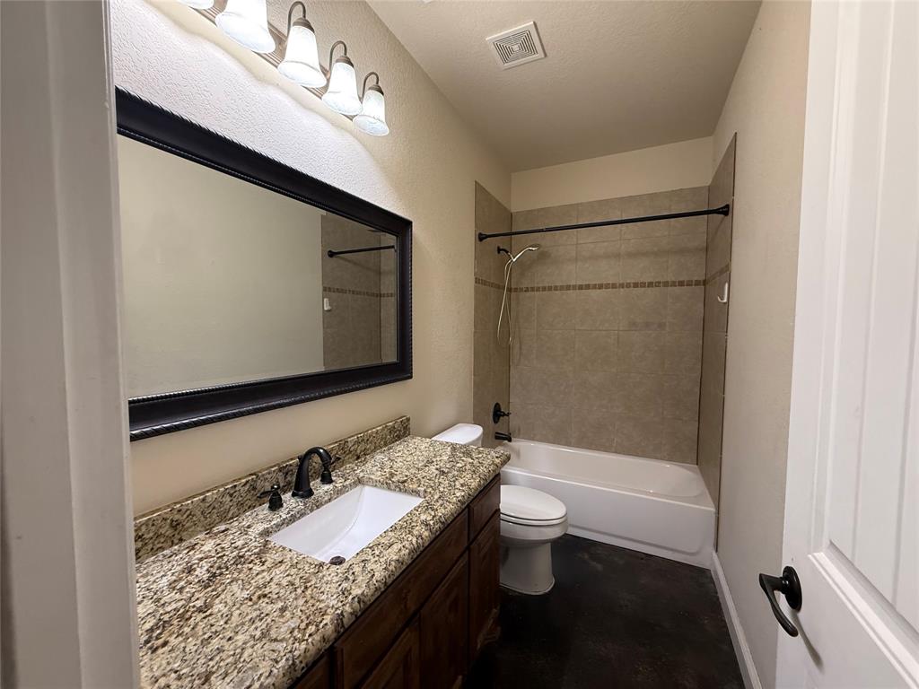 402 W Avenue C, Waxahachie, TX 75165