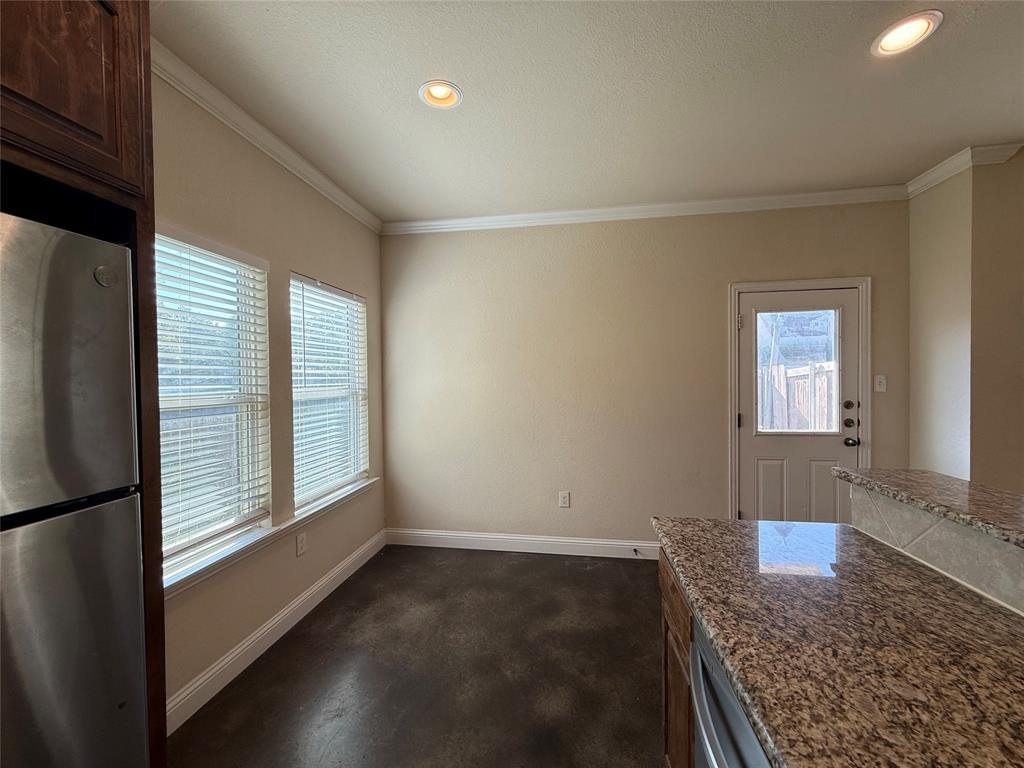 402 W Avenue C, Waxahachie, TX 75165