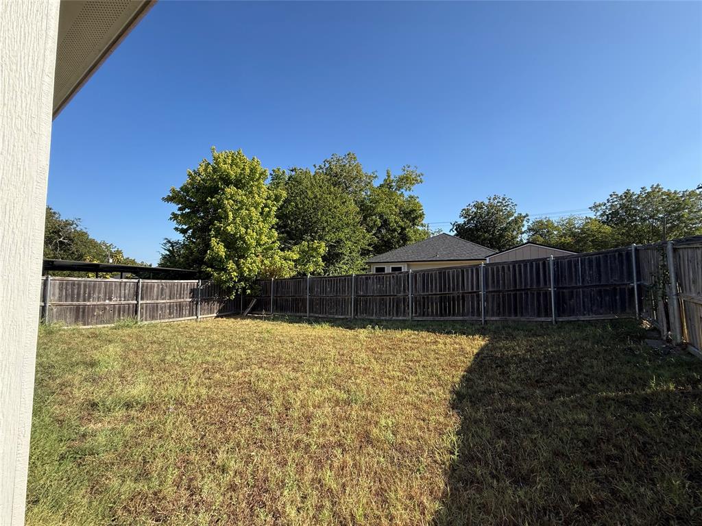 402 W Avenue C, Waxahachie, TX 75165