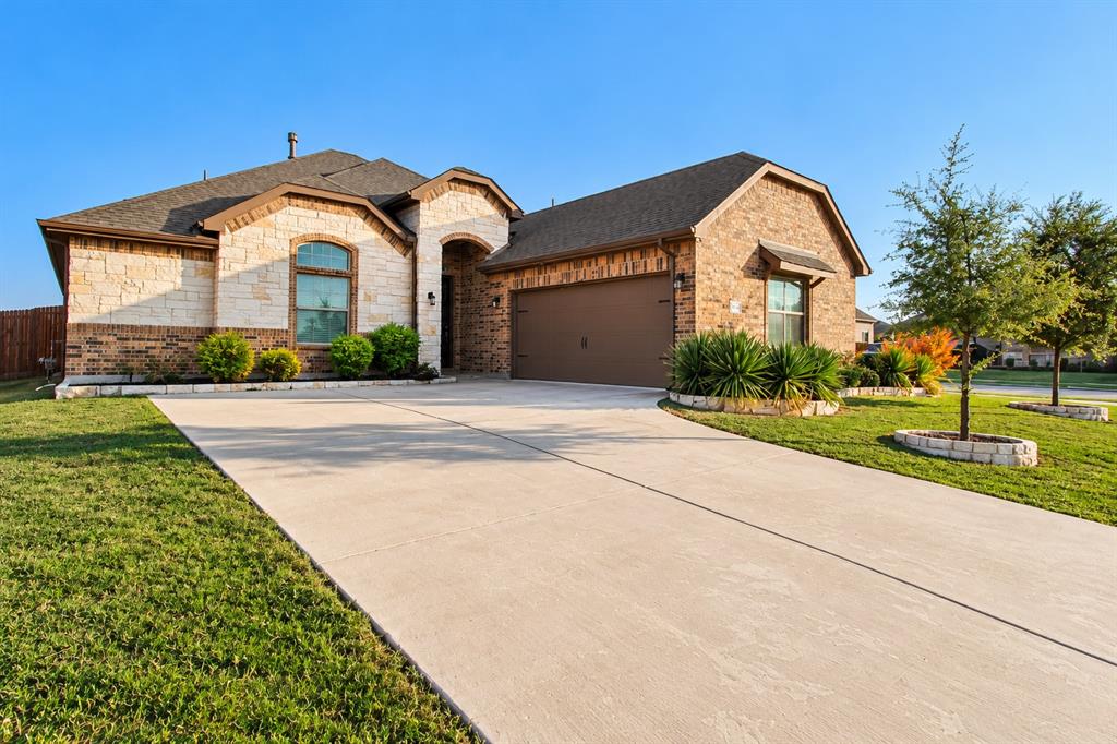 3451 April Breeze Trail, Grand Prairie, TX 76065