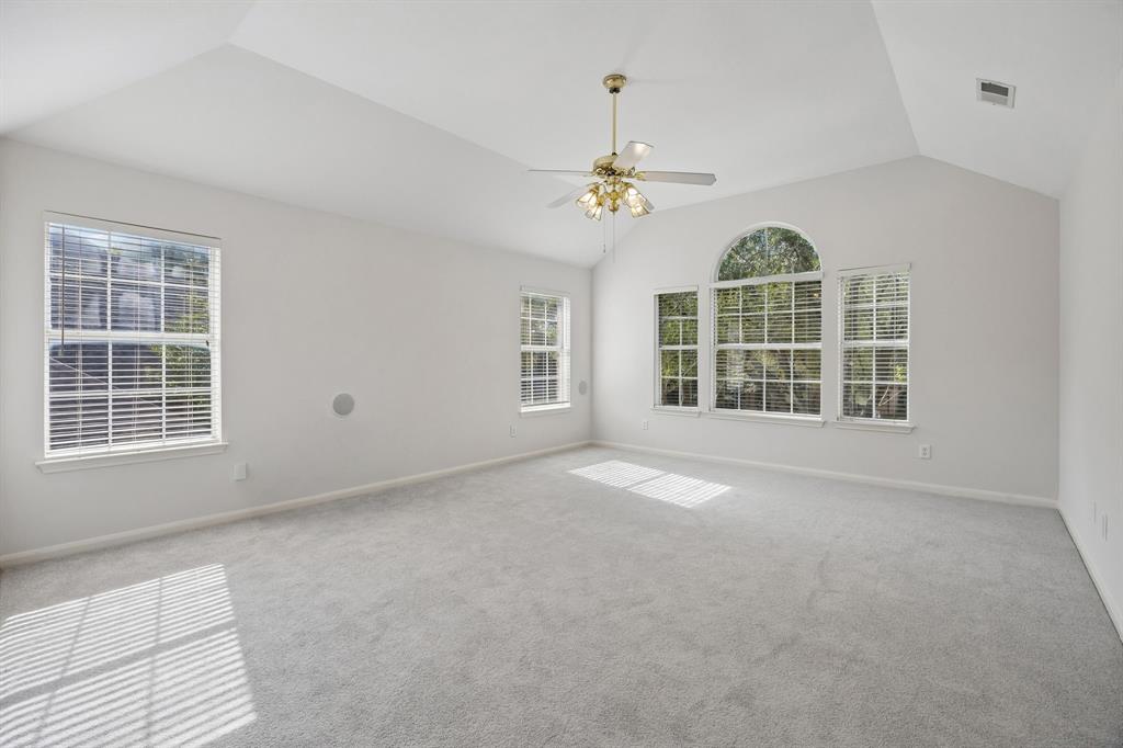 Large gameroom/double office/playroom/or a combination
