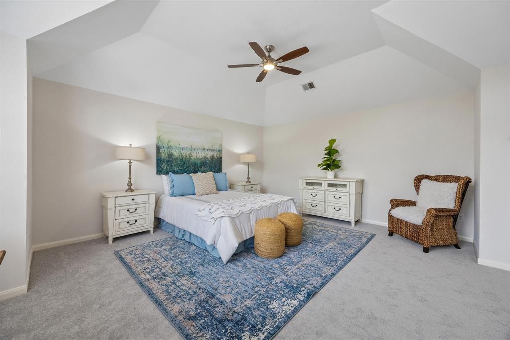 Upstairs Over-sized primary bedroom