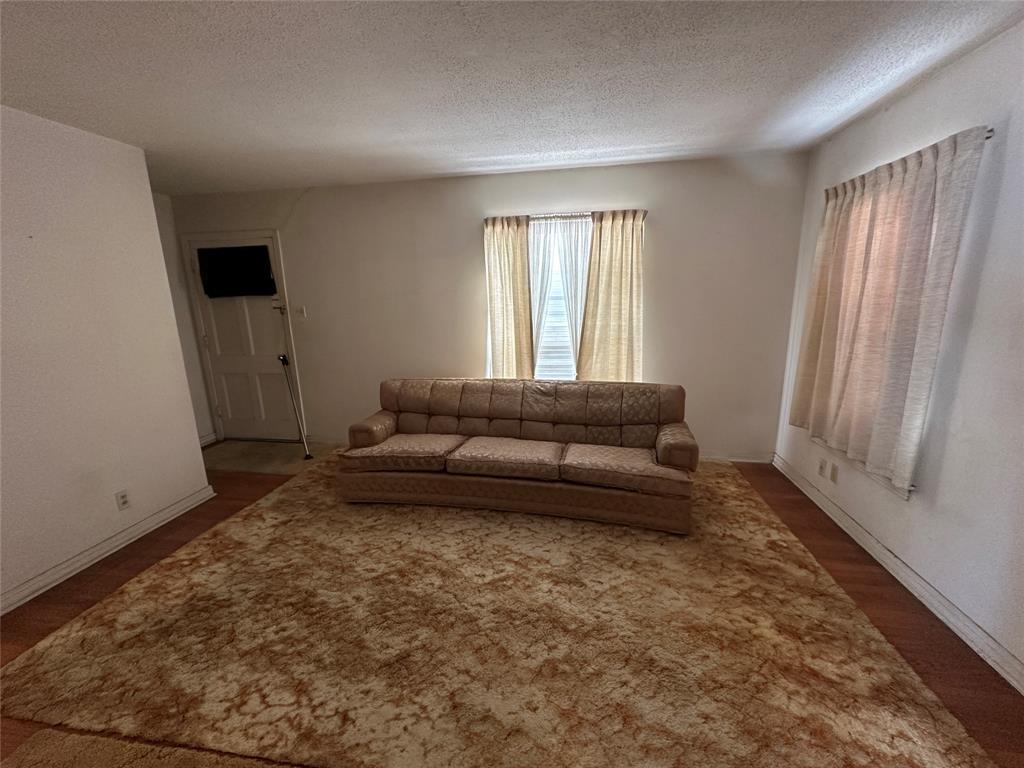 7519 Red Bud Drive, Dallas, TX 75227
