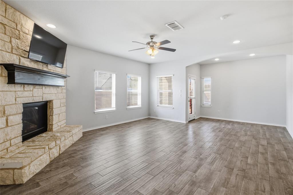 1925 Shiloh Mews, Celina, TX 75009