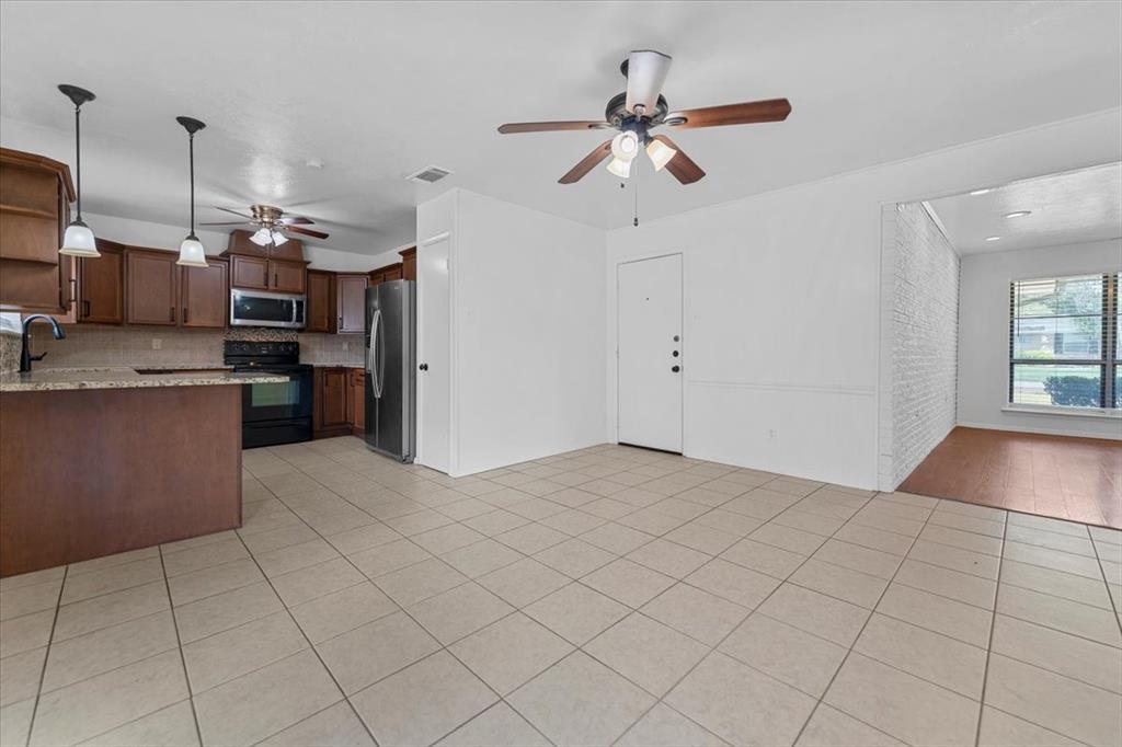 817 Warren Way, Richardson, TX 75080