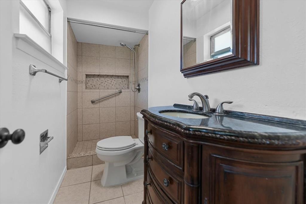 817 Warren Way, Richardson, TX 75080