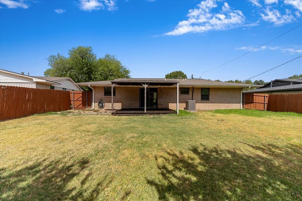 817 Warren Way, Richardson, TX 75080