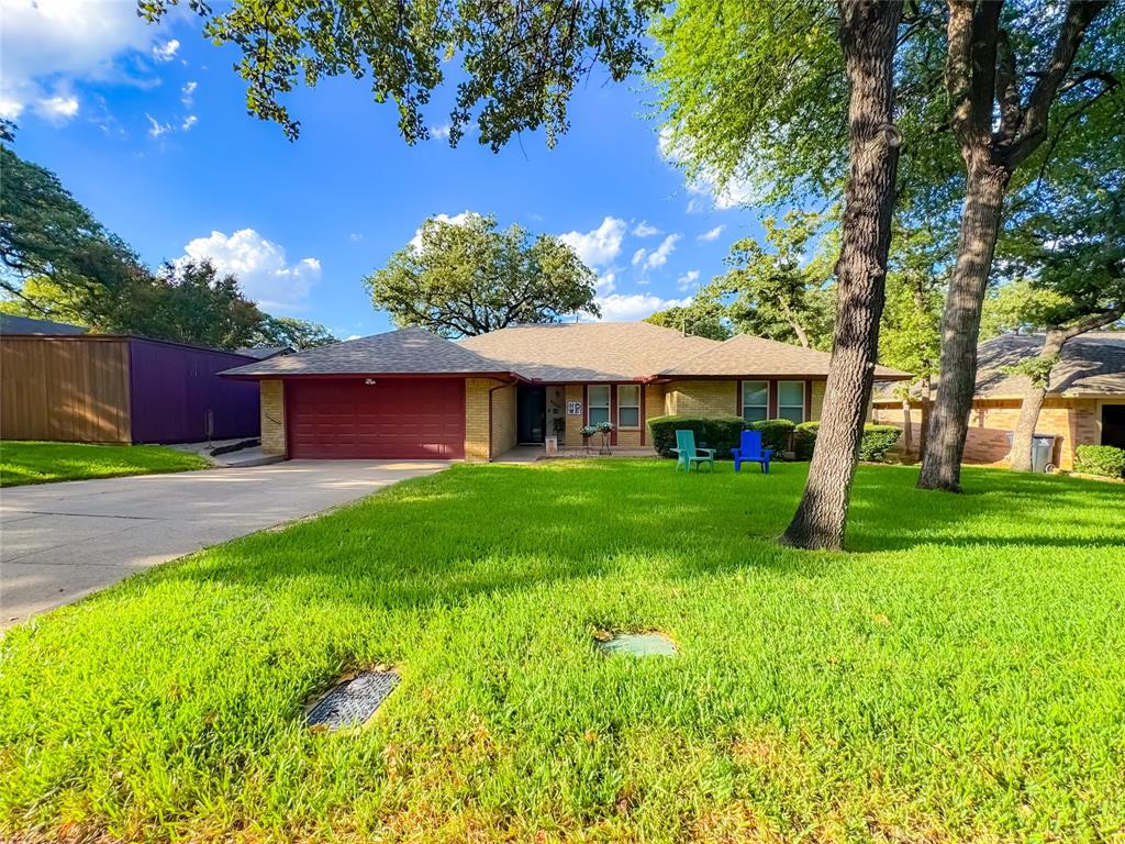 4805 Bonneville Drive, Arlington, TX 76016