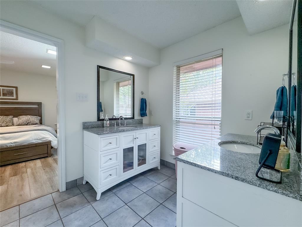 4805 Bonneville Drive, Arlington, TX 76016
