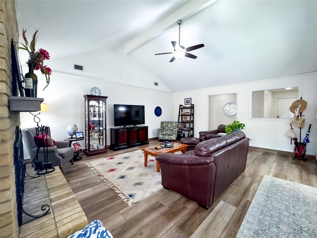 4805 Bonneville Drive, Arlington, TX 76016