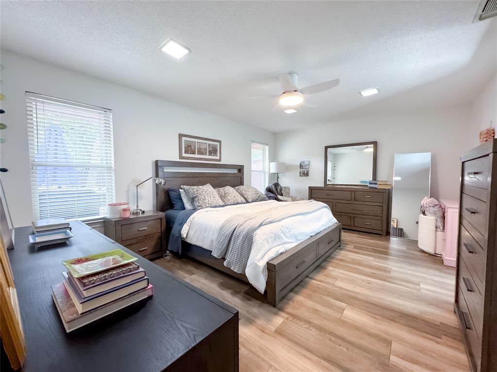4805 Bonneville Drive, Arlington, TX 76016