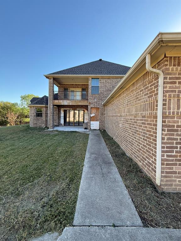 304 La Reata Court, Cedar Hill, TX 75104