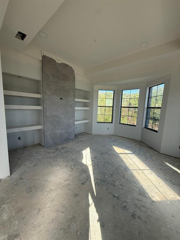 304 La Reata Court, Cedar Hill, TX 75104