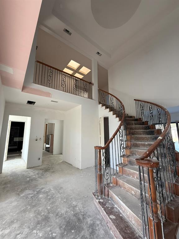 304 La Reata Court, Cedar Hill, TX 75104