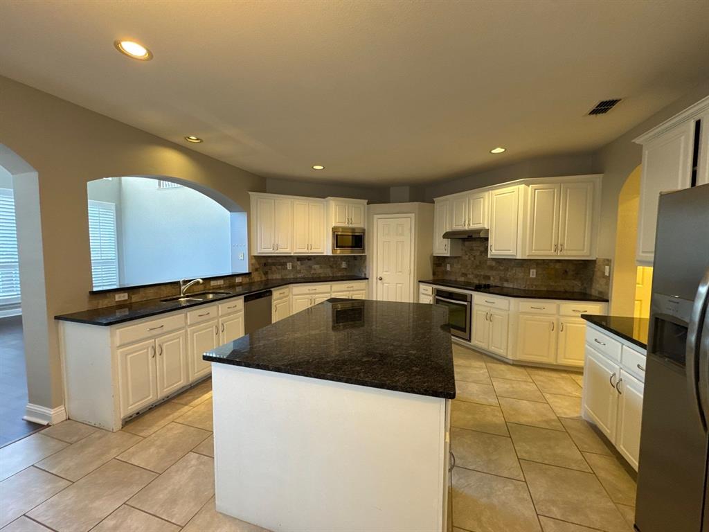 2022 Country Brook Lane, Allen, TX 75002