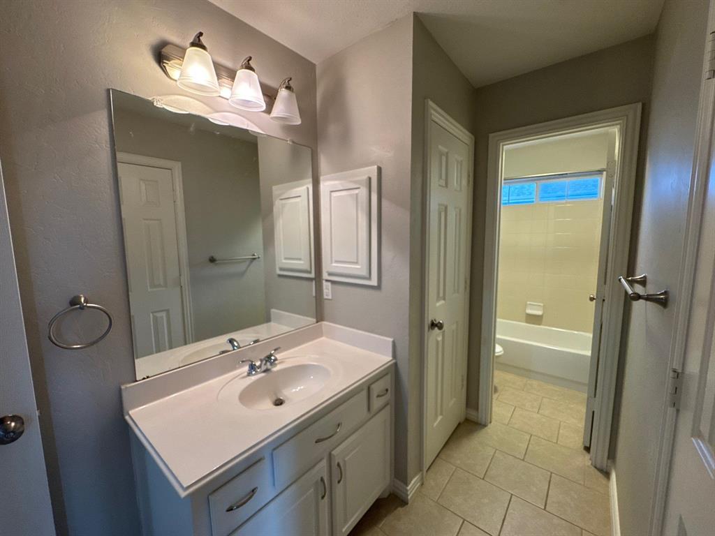 2022 Country Brook Lane, Allen, TX 75002