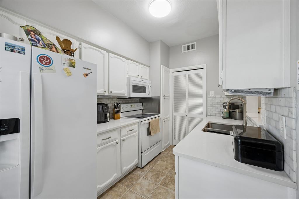 3101 Townbluff Drive, #612, Plano, TX 75075 3101 Townbluff Drive, #612, Plano, TX 75075