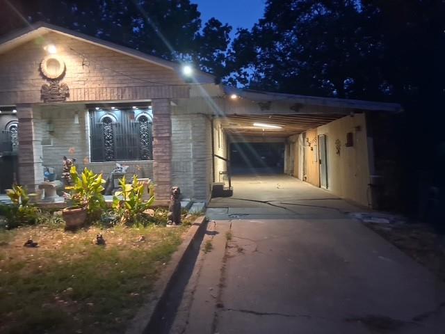 9522 Paramount Avenue, Dallas, TX 75217 9522 Paramount Avenue, Dallas, TX 75217