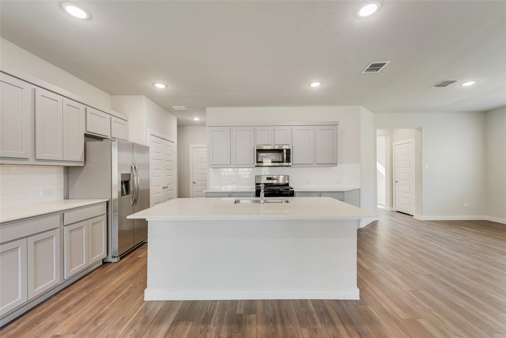 2637 Sonnier Circle, Royse City, TX 75189 2637 Sonnier Circle, Royse City, TX 75189