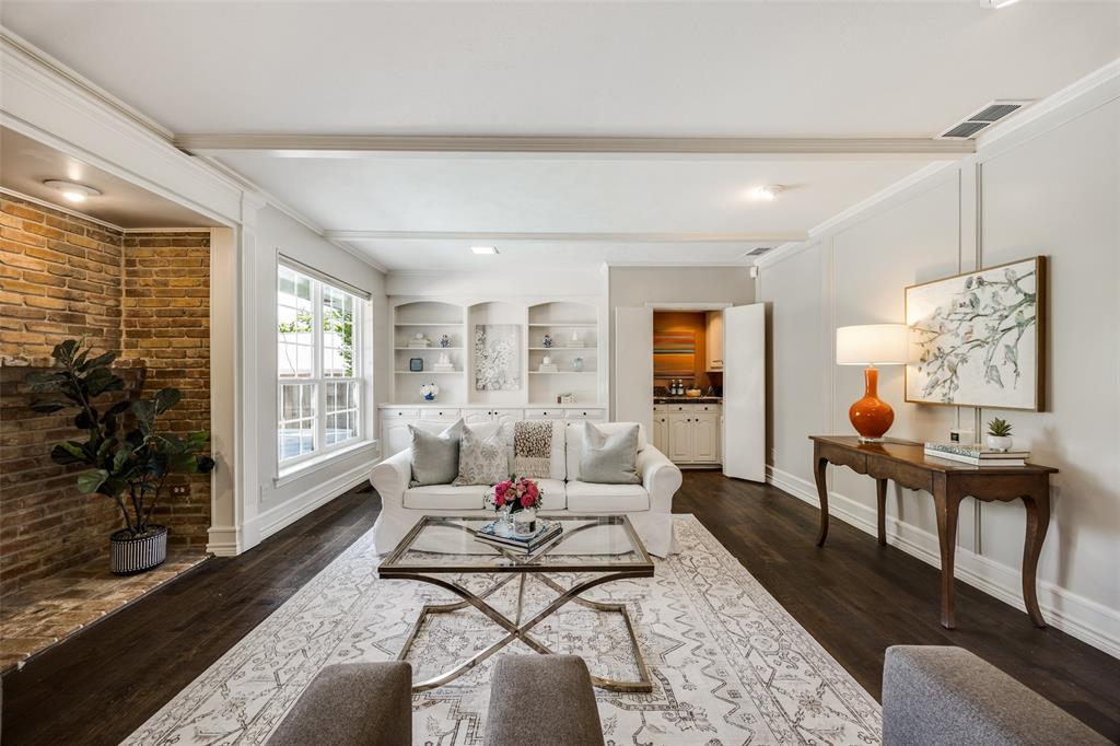 7219 Stonetrail Drive, Dallas, TX 75230