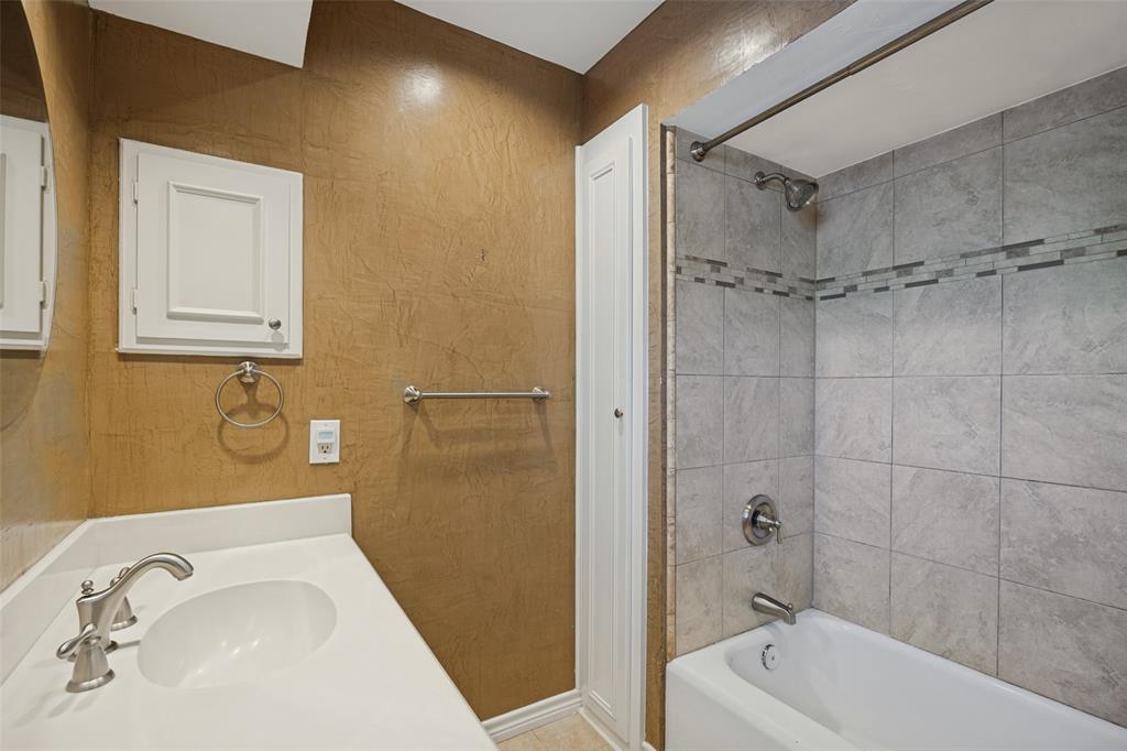 7219 Stonetrail Drive, Dallas, TX 75230