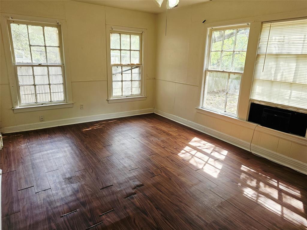 2503 Stanford Street, Greenville, TX 75401