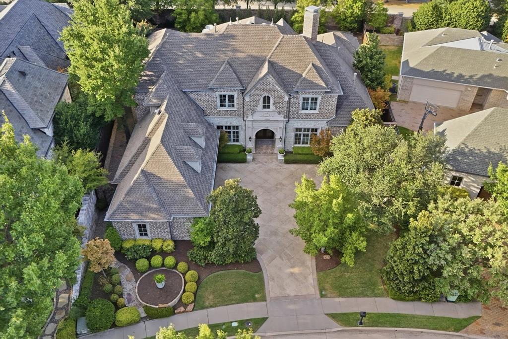 Surrounded by a canopy of mature live oaks and set within the guard-gated Villages of Stonebriar Park, this exceptional custom Bob Bobbitt residence has been thoughtfully reimagined with a fresh perspective and elevated selections. Surrounded by a canopy of mature live oaks and set within the guard-gated Villages of Stonebriar Park, this exceptional custom Bob Bobbitt residence has been thoughtfully reimagined with a fresh perspective and elevated selections.