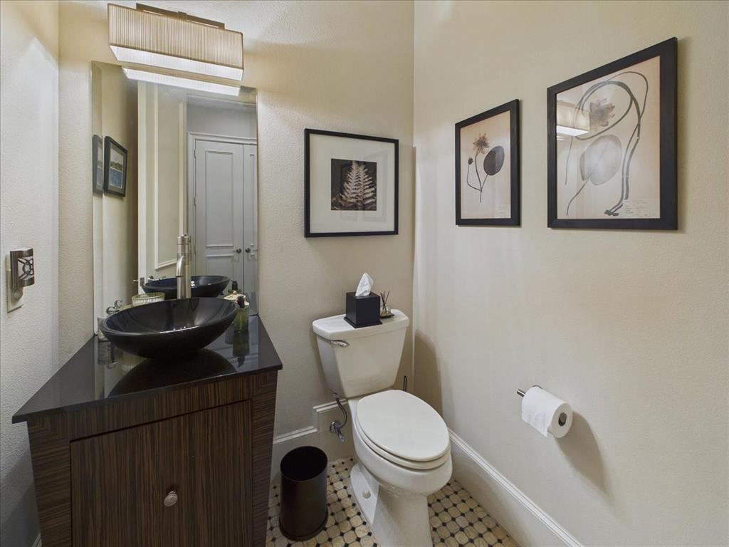 Powder Room