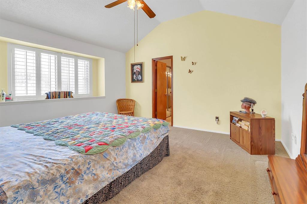 5235 Clover Haven Street, Dallas, TX 75227