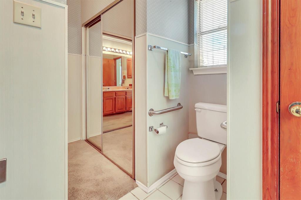 5235 Clover Haven Street, Dallas, TX 75227