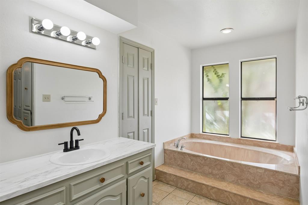 10123 Candlebrook Drive, Dallas, TX 75243