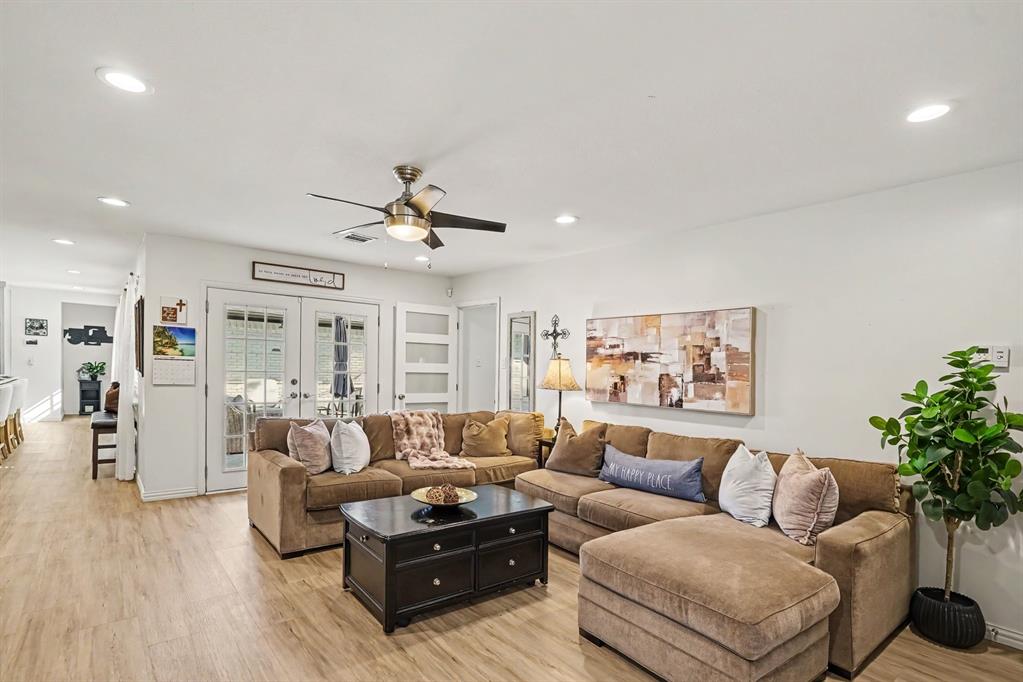 1405 N Buckner Boulevard, Dallas, TX 75218 1405 N Buckner Boulevard, Dallas, TX 75218