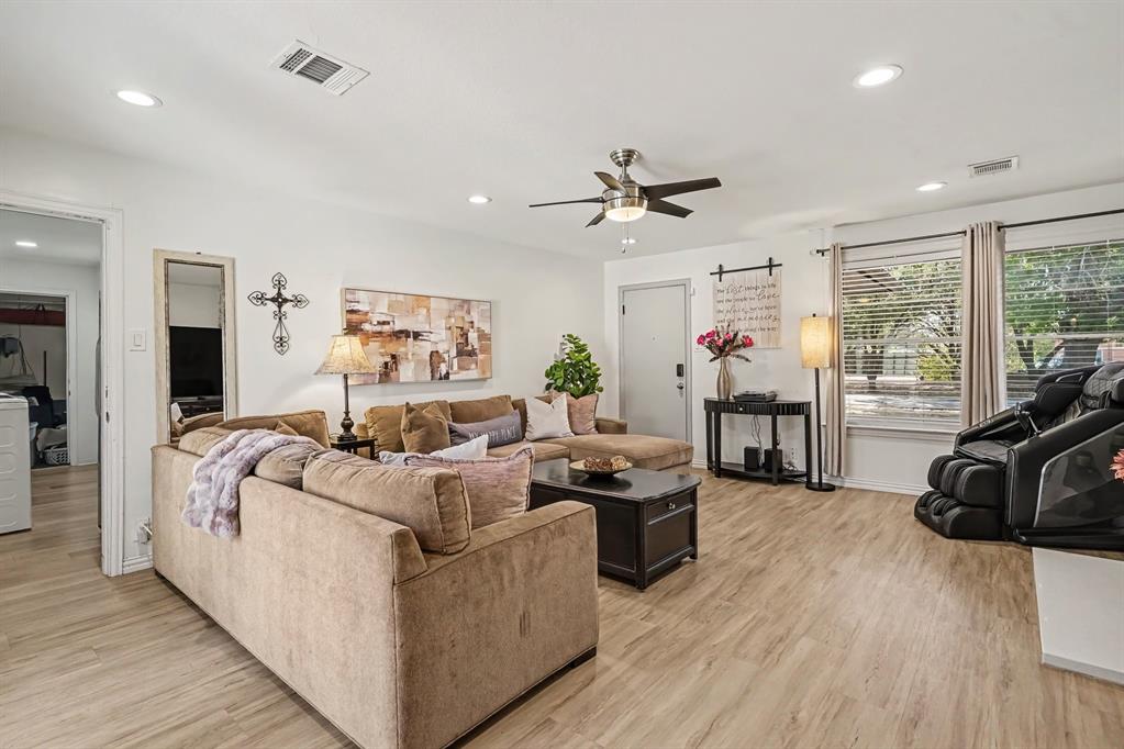 1405 N Buckner Boulevard, Dallas, TX 75218 1405 N Buckner Boulevard, Dallas, TX 75218