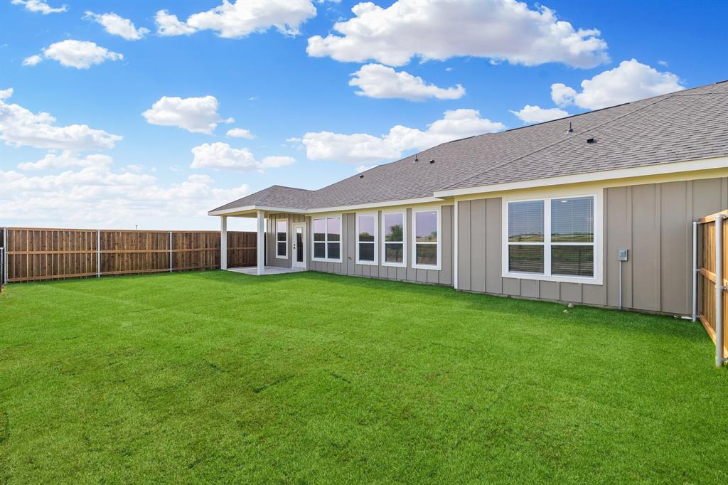 4059-4061 Clovis Court, Midlothian, TX 76065