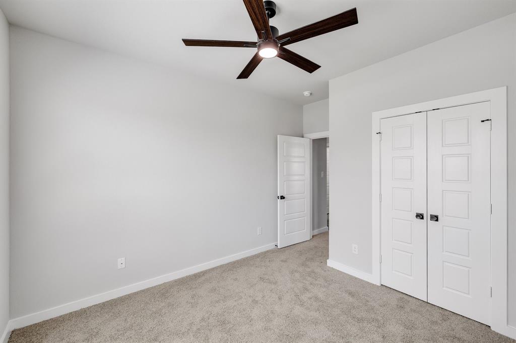 4059-4061 Clovis Court, Midlothian, TX 76065