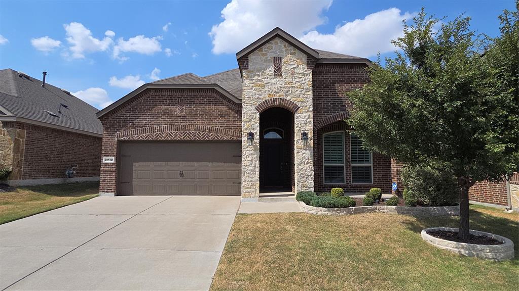 2932 Log Cabin Drive, Celina, TX 75009 2932 Log Cabin Drive, Celina, TX 75009