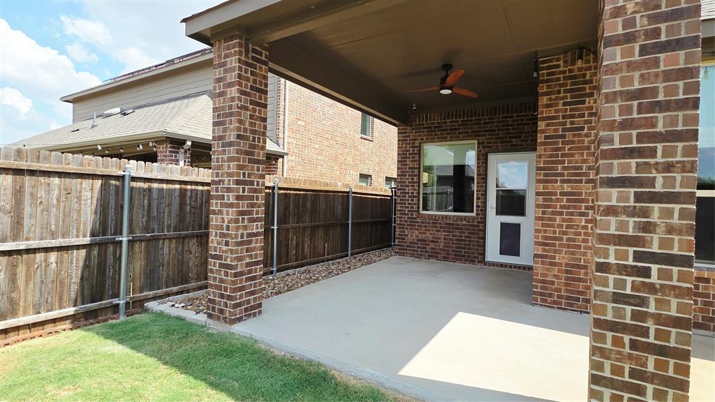 2932 Log Cabin Drive, Celina, TX 75009
