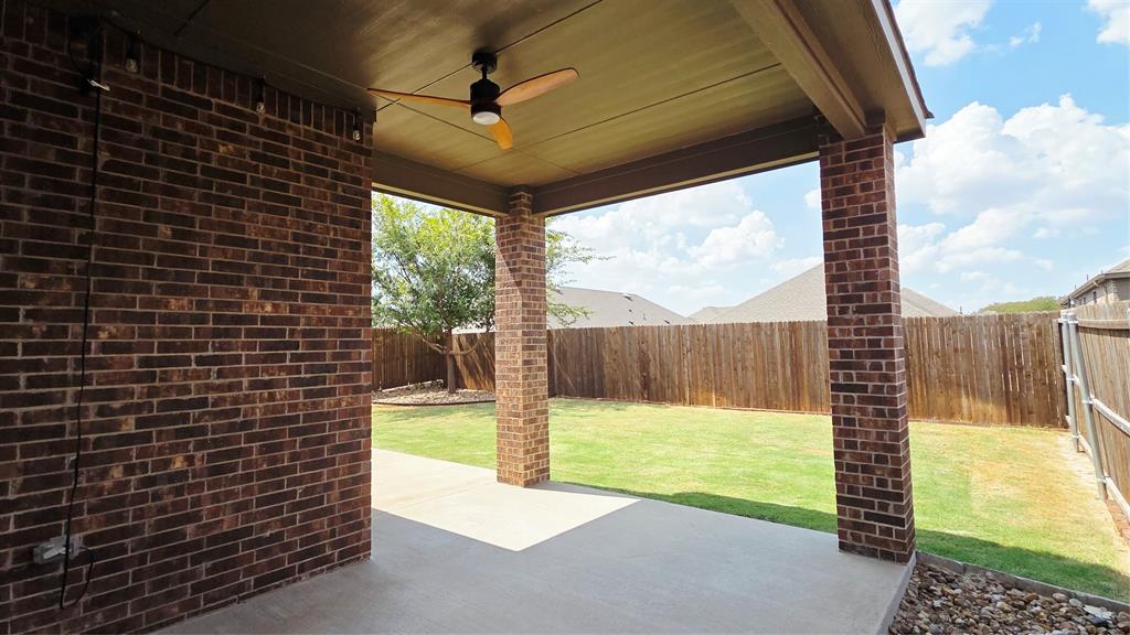 2932 Log Cabin Drive, Celina, TX 75009