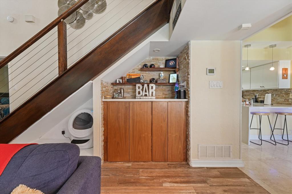 Wet Bar Wet Bar