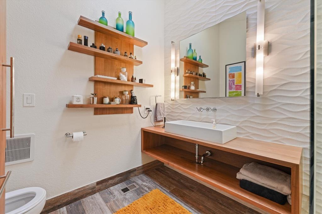 18040 Midway Road, #225, Dallas, TX 75287
