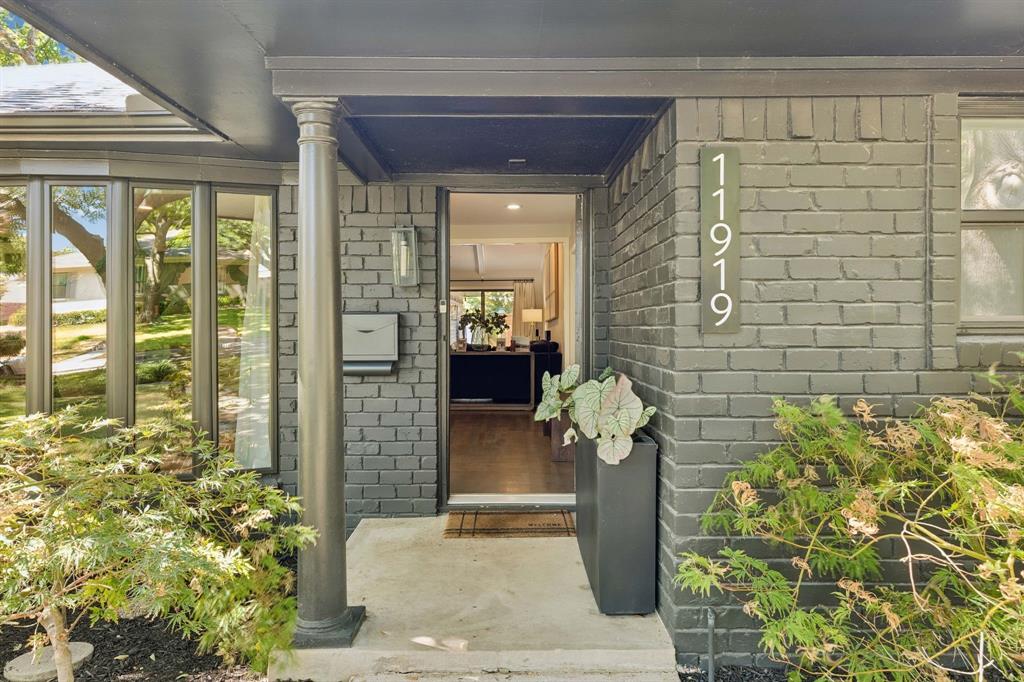 Charming curb appeal Charming curb appeal
