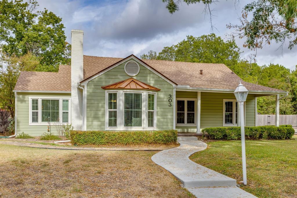 303 Harbin Avenue, Waxahachie, TX 75165