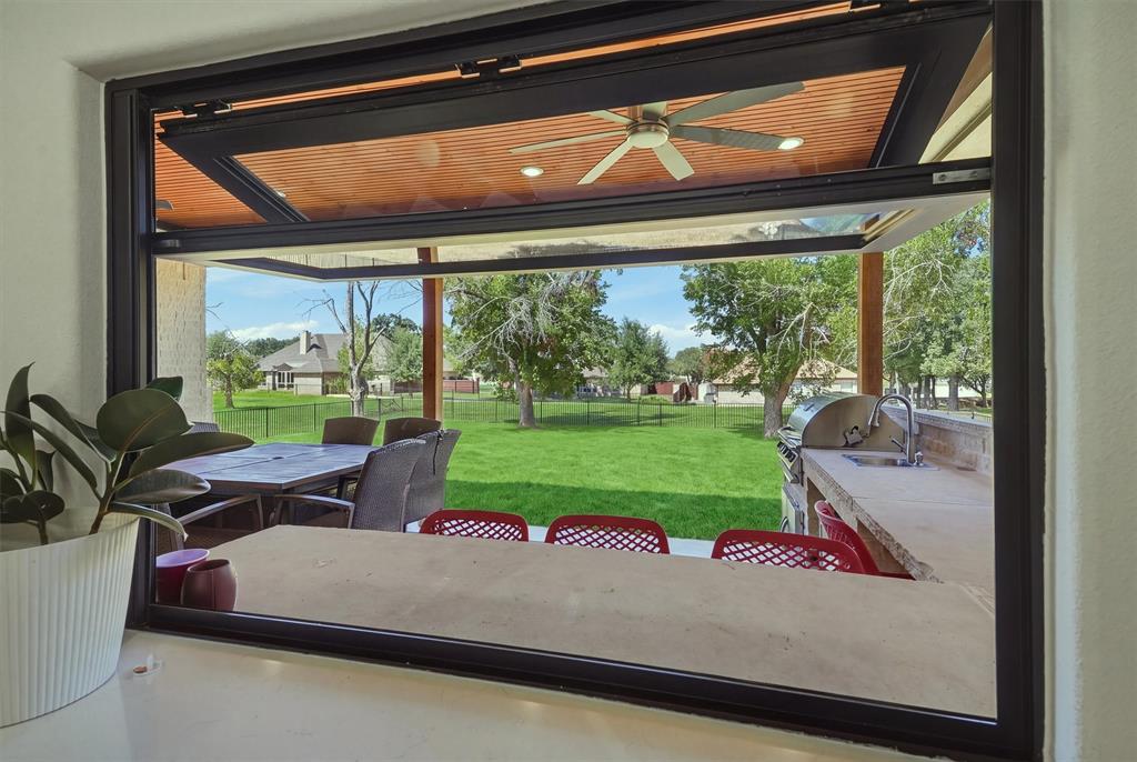 2181 Middlewood Circle, Granbury, TX 76049