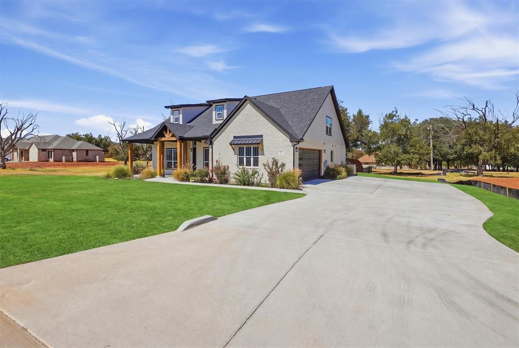 2181 Middlewood Circle, Granbury, TX 76049 2181 Middlewood Circle, Granbury, TX 76049