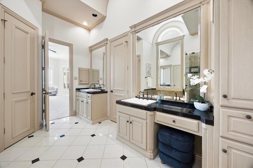 5024 Hummingbird Lane, Plano, TX 75093