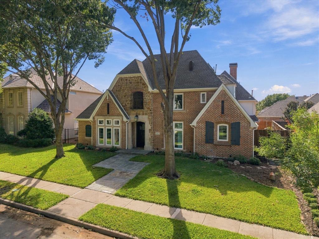 5024 Hummingbird Lane, Plano, TX 75093