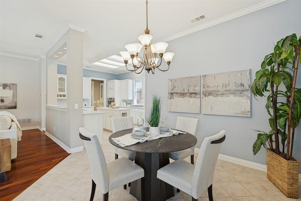 Breakfast room