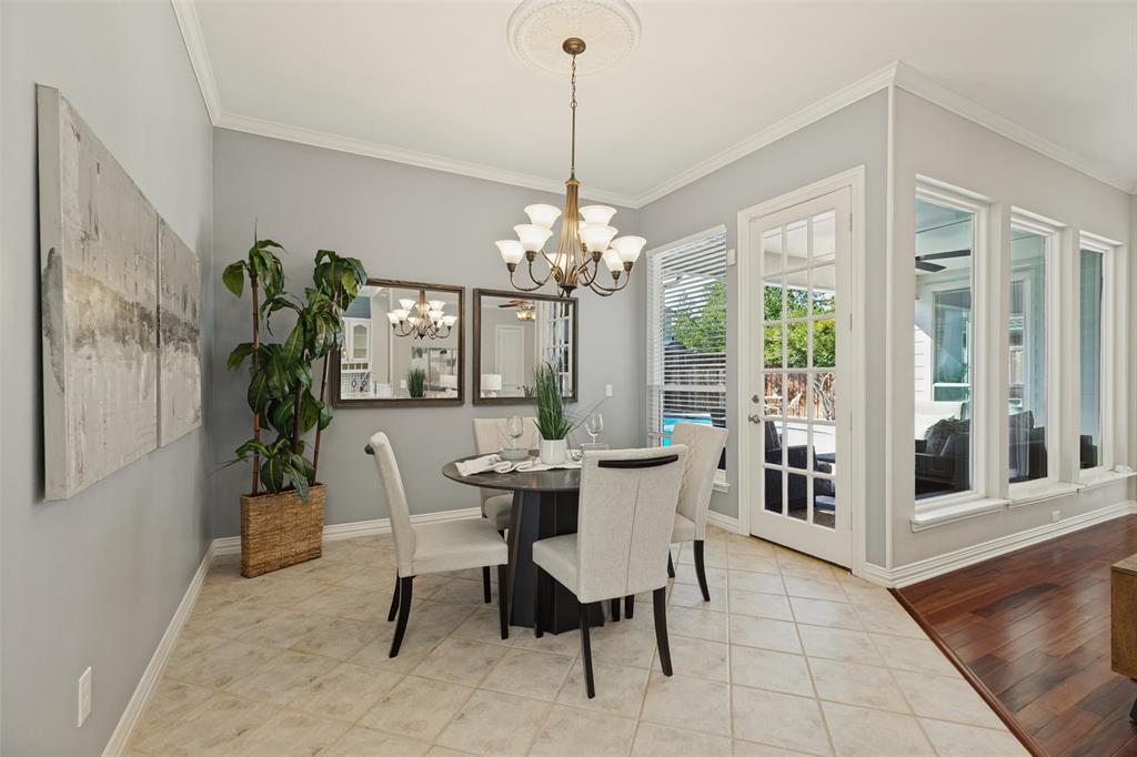 Breakfast room