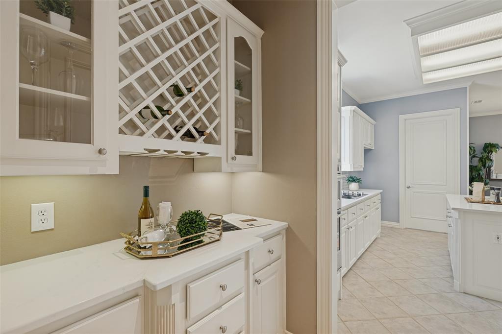 Butler's pantry Butler's pantry