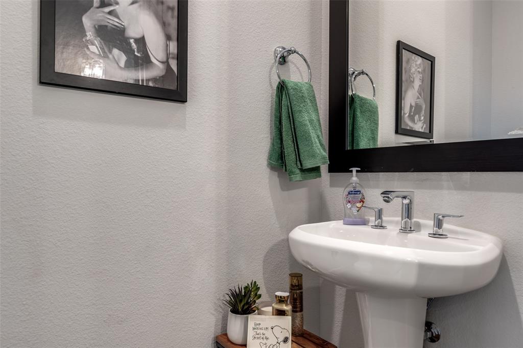 4120 Runyon Road, Addison, TX 75001